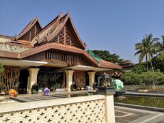 -西双版纳融创皇冠假日度假酒店