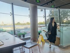 -麦当劳(展览路店)