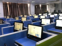 -上海市经济管理学校
