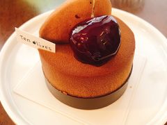 酸樱桃巧克力慕斯-Ten Olives甜点