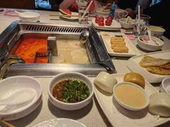 -海底捞火锅鲜切牛肉主题店(长寿路店)