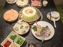 -得意咚瓜·顺德鱼生·冬瓜火锅(深圳首店)