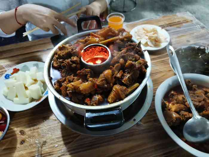 童氏创始郭场鸡-"需要自驾过去,交通不是很便利跟着导航走.