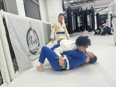 -Flow巴西柔术拳击泰拳馆