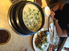 英子狗肉馆-英子补身汤(海兰路店)