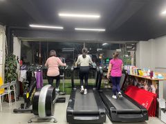-征成健身连锁私教工作室(九公里店)