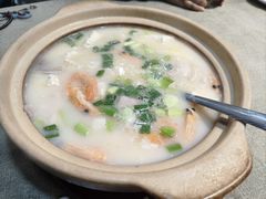 -新颐园本帮江浙菜·红烧猪手煨鲍鱼·红烧肉(顾村公园电台路店)