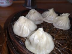 猪肉灌汤小笼包-罗卜李包子羊肉汤