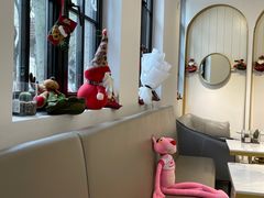 -Fridi Patisserie Cafe