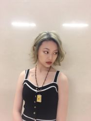 -HAIR CORNER