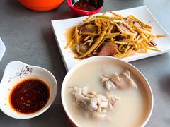 -彭记老妈蹄花(文化路店)