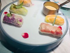 漫步花开彩虹卷-蜜桃花开·中西融合菜E&W(南长街店)