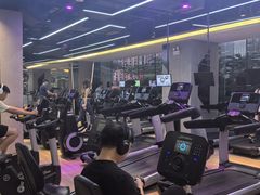 -威克健身游泳(万菱汇店)