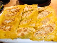 三鲜锅贴-海派美食·家宴海鲜青岛菜·石锅鲽鱼头(东方城店)