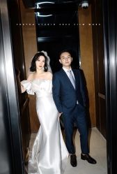 点击看大图 -Renee芮亦婚纱