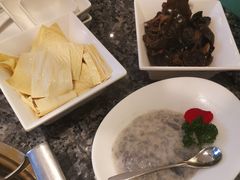 -一席地·本地鸡窝·杭帮鸡火锅(萧山银隆百货店)