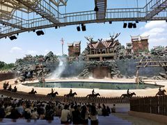 -七彩云南欢乐世界