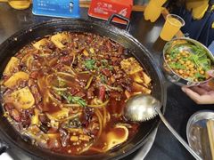 -鸿顺老铁锅美蛙鱼府(解放碑店)