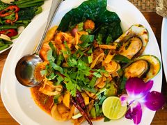 咖喱烩海鲜-Chom Cafe and Restaurant