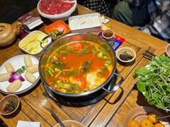 -快活林酸汤鱼鲜品火锅店(甲秀楼店)