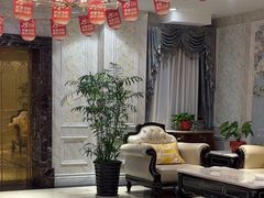 -沪华海鲜大酒楼(南汇店)
