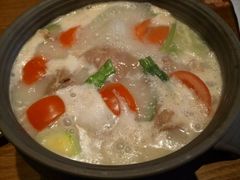 -云海肴·汽锅鸡·云南菜(天山百盛优客店)