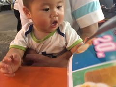 -席娜卡琳火车铁道夜市