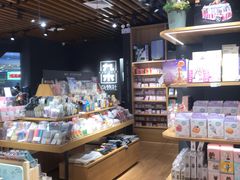-九木杂物社(新奥购物中心店)