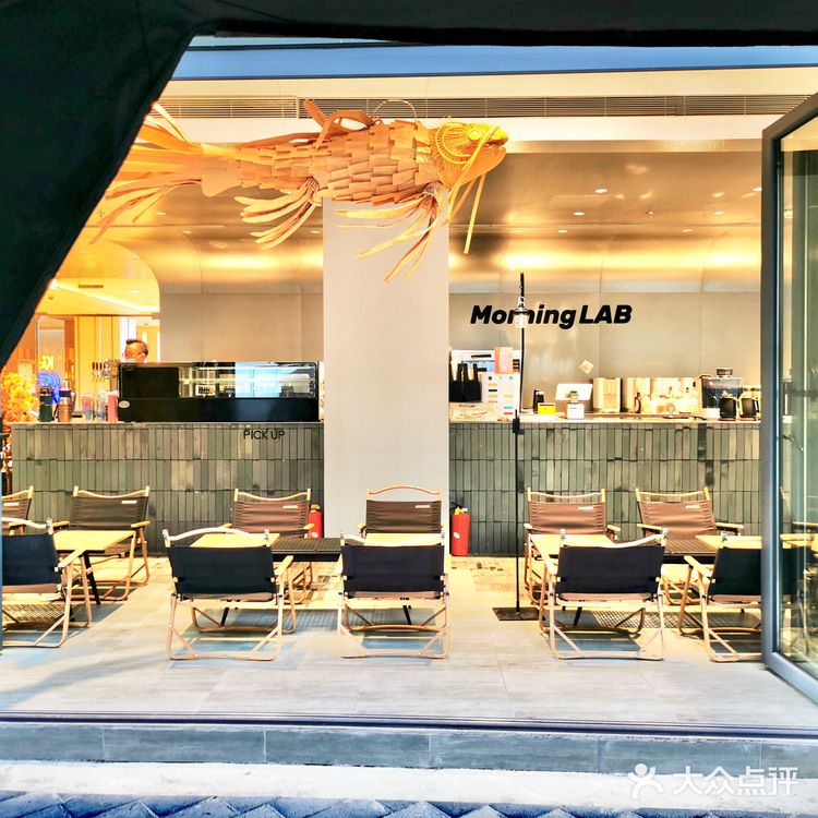 南京东路露营喝咖啡?