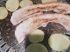 -马路牙子烧烤音乐酒馆(望京店)