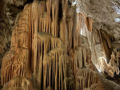 -波斯托伊纳溶洞