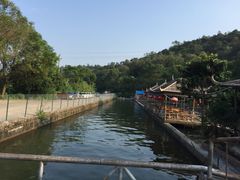 风光无限-水库河鲜村