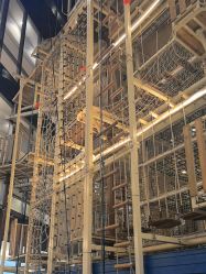 -PIPIKINGDOM皮皮王国欢乐号(欢乐海岸购物中心店)