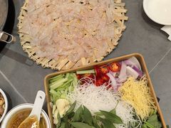 -官塘陈记鱼生·潮汕砂锅粥·牛肉火锅(潮枫路总店)