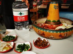 -毛辣果·贵州红酸汤牛肉火锅(西单店)