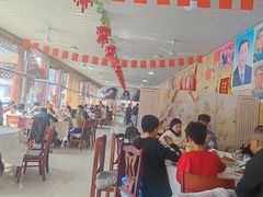 -何适山庄(水长城P2停车场店)