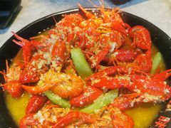 -沪小胖小龙虾(淮海中路旗舰店)