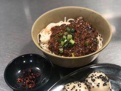 -老上海食惠裡小籠包生煎包