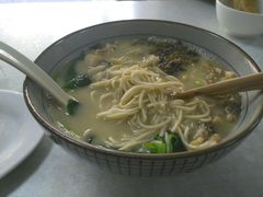黄鱼蛏子面-明呈黄鱼面馆(斜土路店)