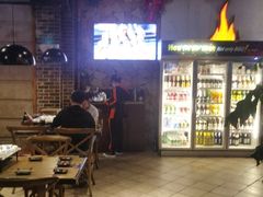 大堂-何师烧烤·香辣蟹·川菜·30年老品牌(太古里旗舰店)