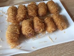 金丝香芋卷-遇见小厨·北京烤鸭·江湖菜·川菜(广福桥店)