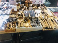 -周日夜市