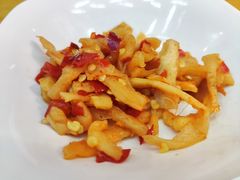 -呷佬·长沙手工米粉(金沙江路店)