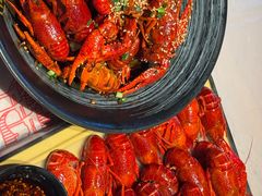 -肥肥虾庄·金牌油焖大虾(汉街SKP店)