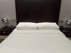 -上海龙之梦万丽酒店