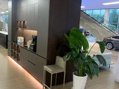 -上海永达奥诚奥迪4S店(申江路店)
