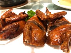 脆皮乳鸽-海逸海鲜酒家(古北店)