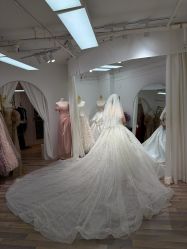 -HANSA韩纱婚纱礼服设计师集合店