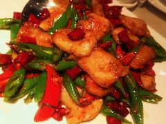 蒜苗炒黑豚肉-皇朝会.经典传统粤菜(外滩店)