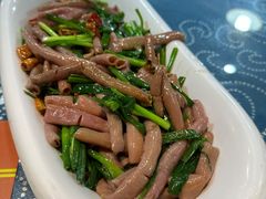 韭菜炒海肠-崴海渔村(虹梅路店)
